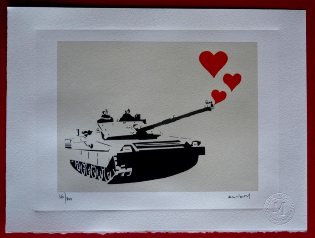 Banksy - Love Ed Tank 300 pcs printed signature.. Num.: PAPER ARCHES (FRANCE). This is a Manual Art Work. Reproduction OR IS OFFSET. Size: 38x28 cm. Modern lithography finished by hand. Vivera ink pigment. Numeration in pencil. Signature Printed. Press Mar