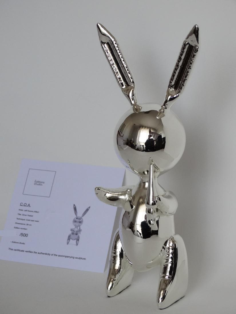 Silver Rabbit - Zinc alloy: Silver Rabbit - Zinc alloy - Limited edition of 500, numbered on the box and on the Editions Studios COA 28cm/ 11 in, nearly 2kg with the original protective packaging. It was done separately from the