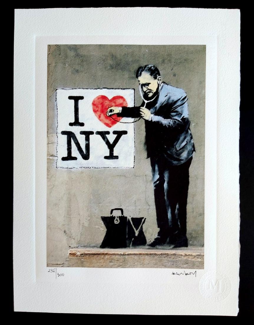 Banksy - I love NY. Ed. 300, Num. Pencil , stamped: Banksy - I love NY,Size: 38x28 cmts. Reproduction Modern lithography finished by hand.Vivera ink pigment.Numeration in pencil .Printed Signature .Stamp of the Editor.Certificate Edition 300/.