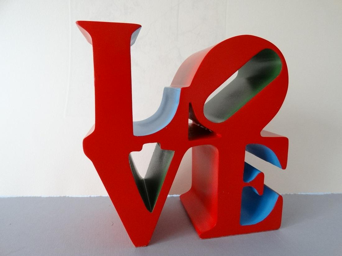 Robert Indiana - Love (1 of 4)