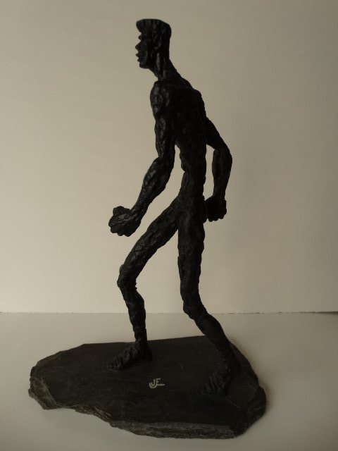 JUAN JOSE EGUIZABAL, 1989- EL CAMINANTE SCULPTUR: Juan José Eguizábal- EL CAMINANTE SCULPTUR, 39X27CM