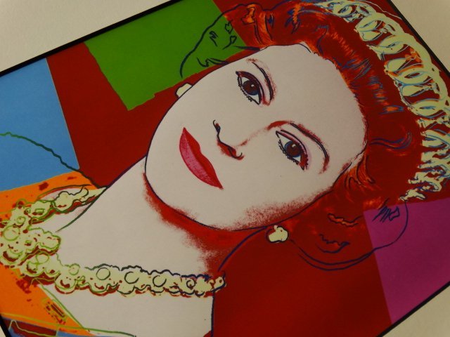 ANDY WARHOL, QUEEN ELIZABETH, 1987 -ART BASEL: Andy Warhol, full color print on glossy paper, limited edition (1000 ex.), 20x20 cm. Ref. Art 18 Basel 1987 -ART BASEL, OLD,40X40CM WITH THE MAT.Shipping and removal of goods: Novartia offers IN-HOUSE