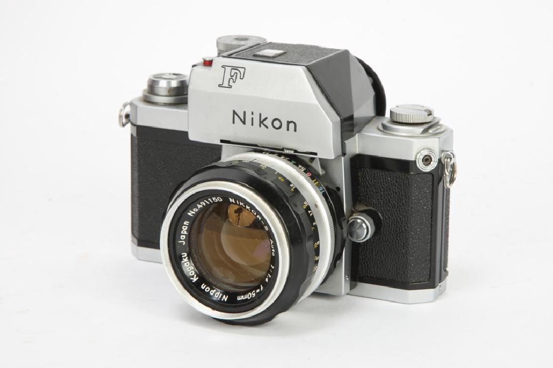 VINTAGE NIKON F35MM CAMERA (1 of 7)