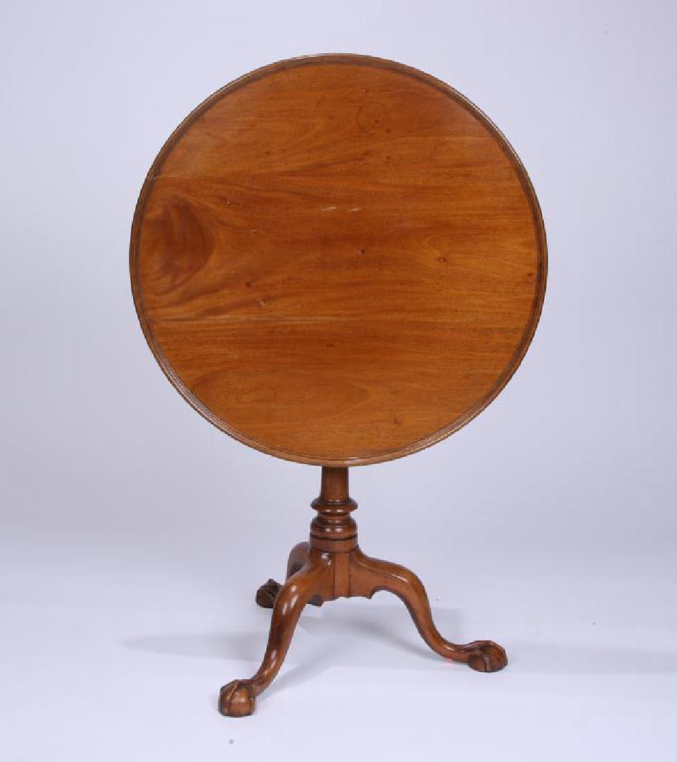 (18th c) AMERICAN CHPPENDALE TEA TABLE (1 of 6)