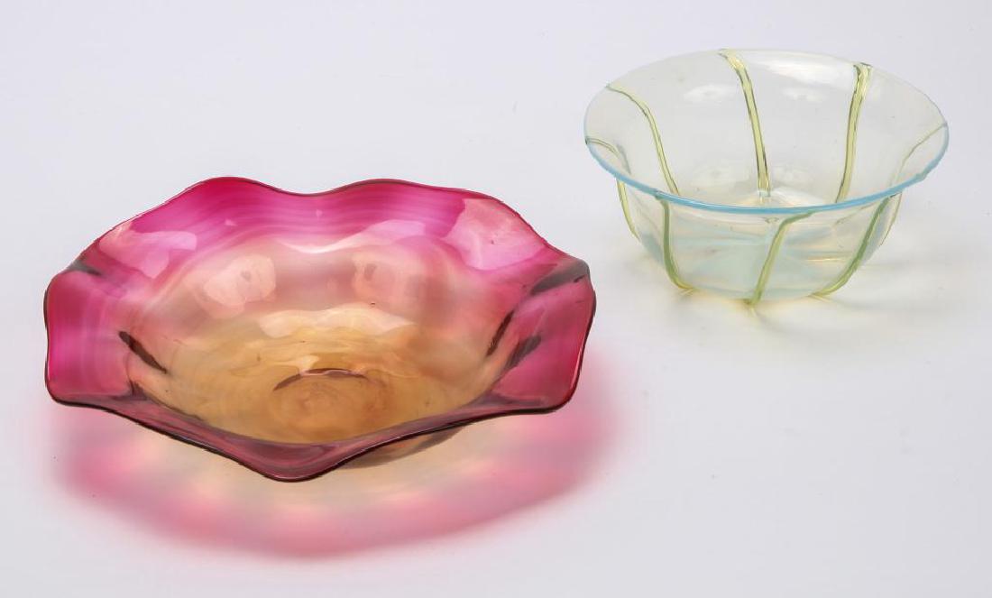 (2) FINE QUALITY ART GLASS BOWLS (1 of 10)