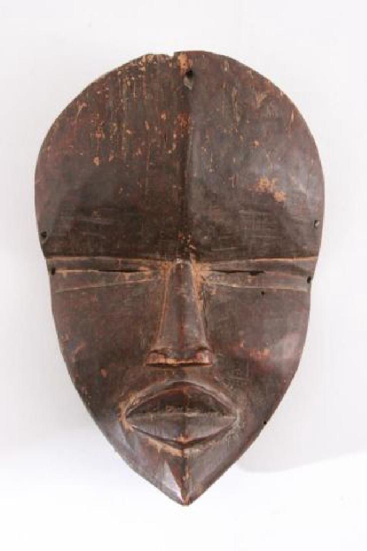 ANTIQUE AFRICAN MASK OF THE DAN / LIBERIA (1 of 10)