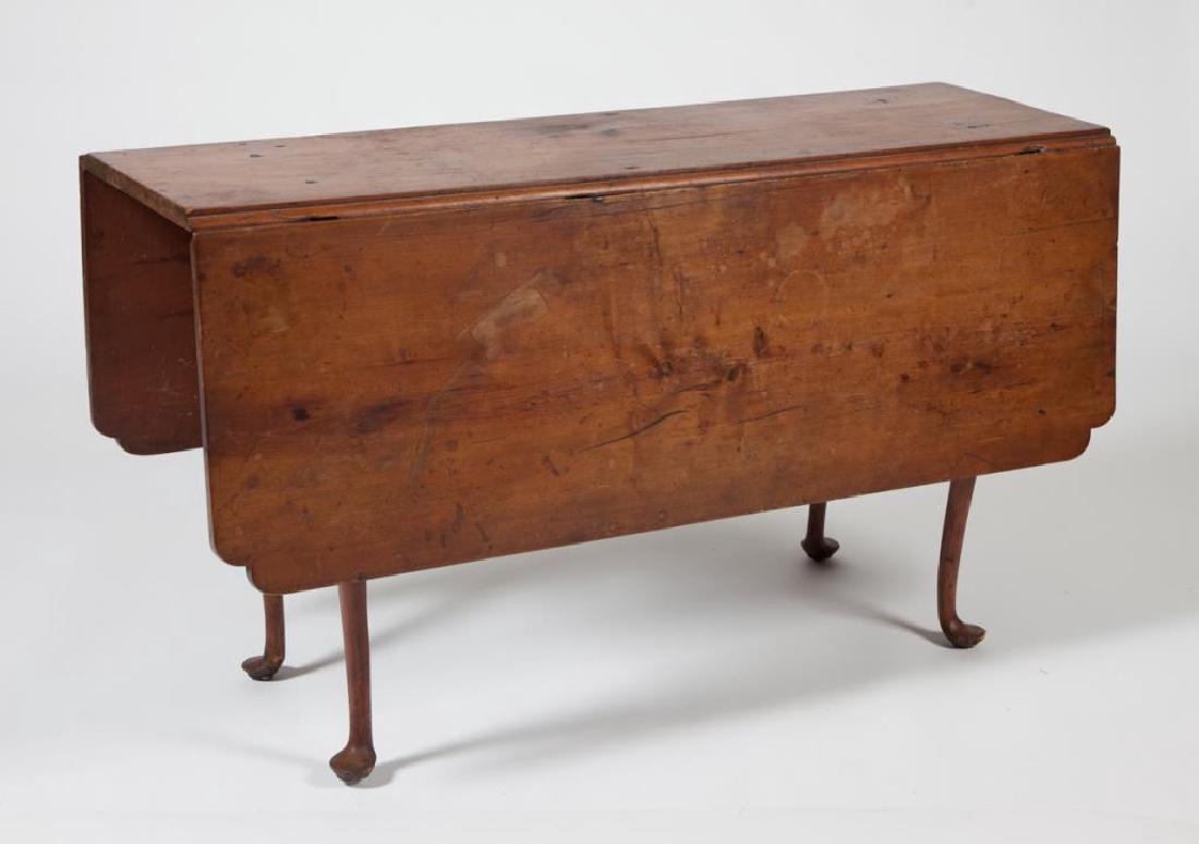 (18th c) QUEEN ANN DROP LEAF MAPLE TABLE (1 of 8)