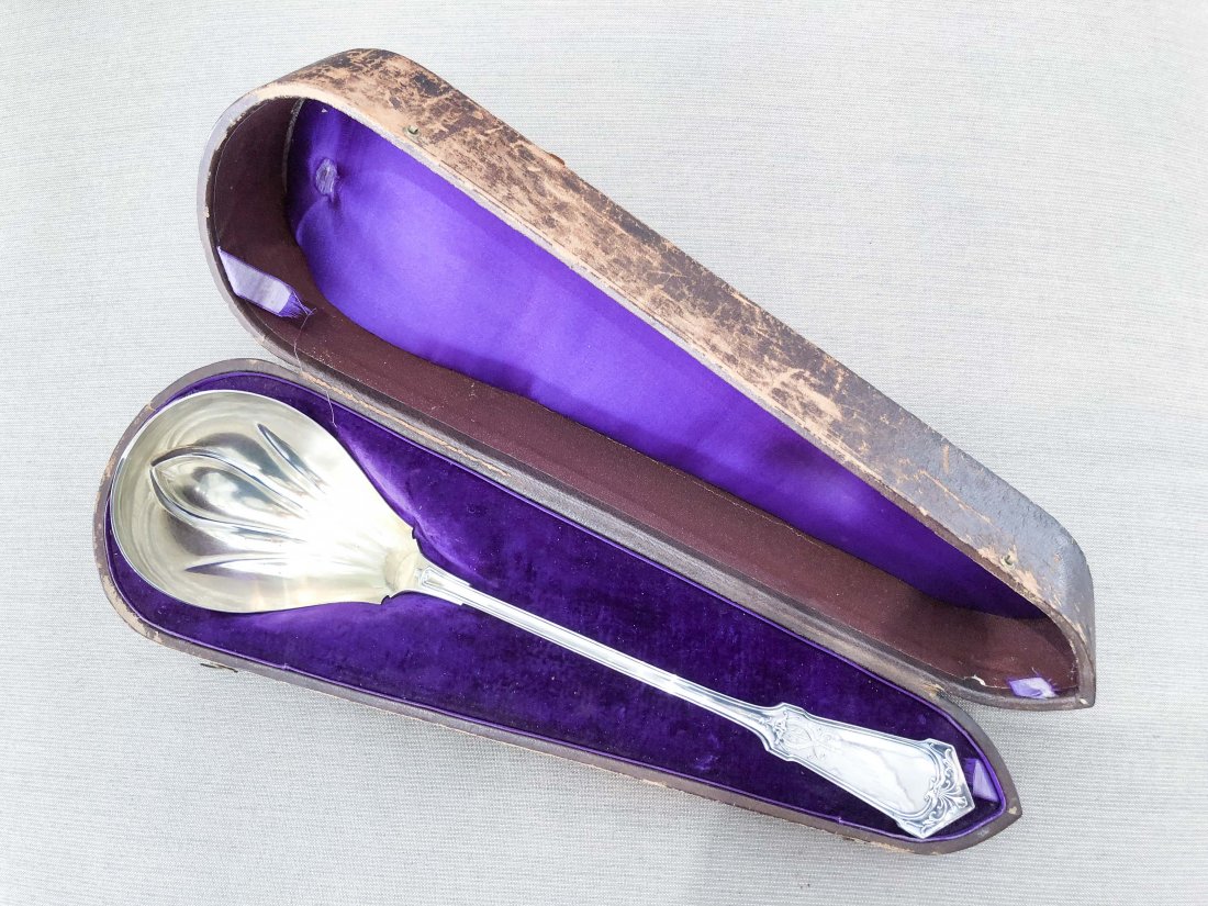 LARGE CASED COIN SILVER PUNCH LADLE (1 of 3)