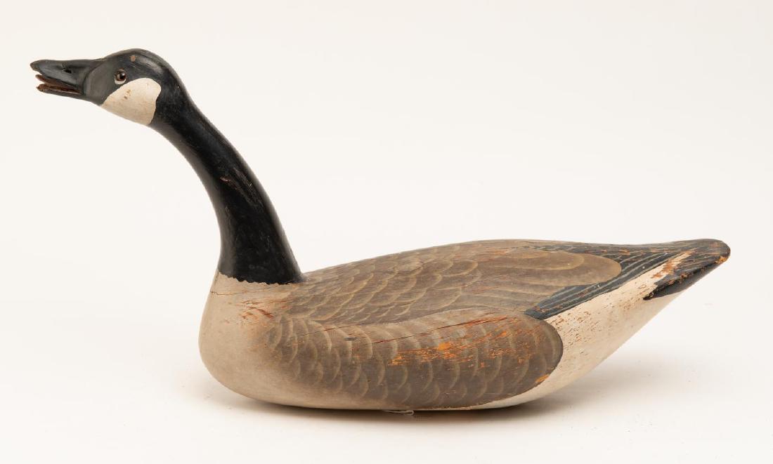 CALLING CANADA GOOSE DECOY WITH OPEN BEAK (1 of 7)
