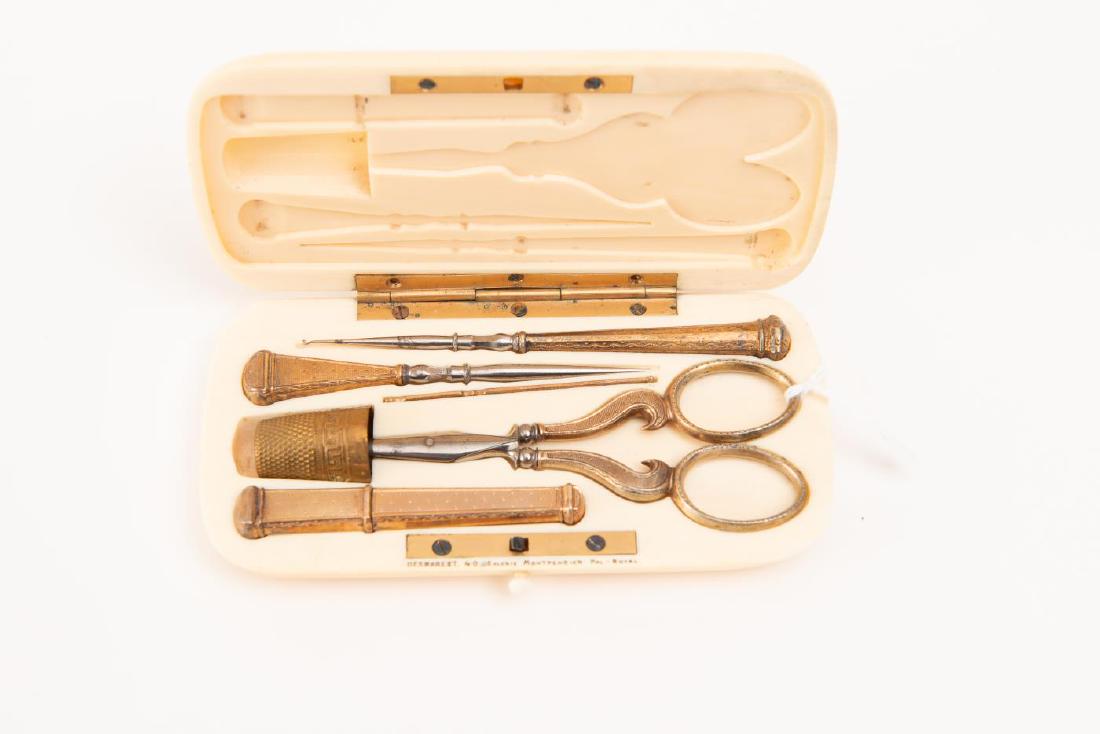 FRENCH PALAIS ROYAL SEWING KIT (1 of 5)