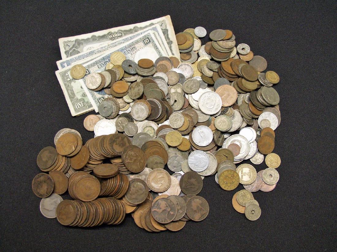 LARGE LOT OF FOREIGN COINS AND CURRENCY (1 of 1)