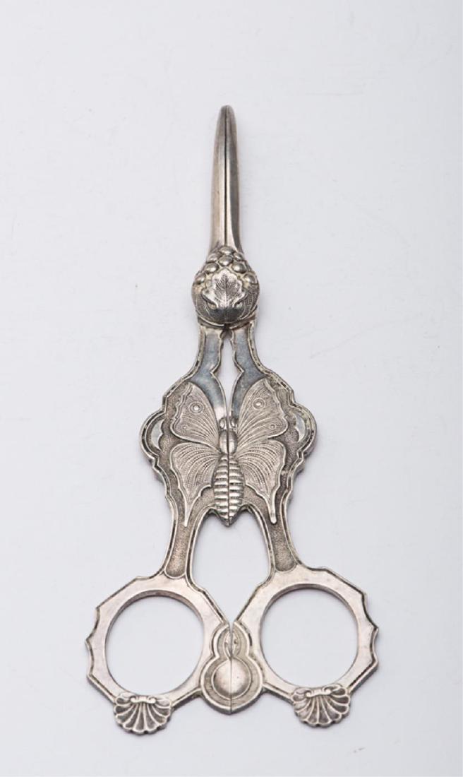 SILVER FIGURAL GRAPE SHEARS (1 of 10)