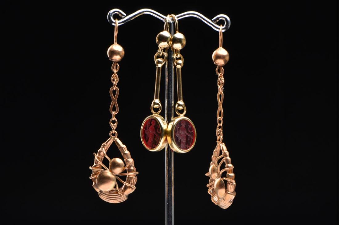 (2) PAIR OF VINTAGE 14k GOLD EARRINGS (1 of 15)
