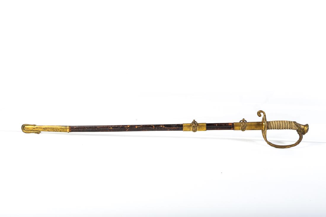 NIPPON UNITED STATES NAVY SWORD: USN acid etched blade and cast guard. 29 1/2 blade, 35 inches (overall)
