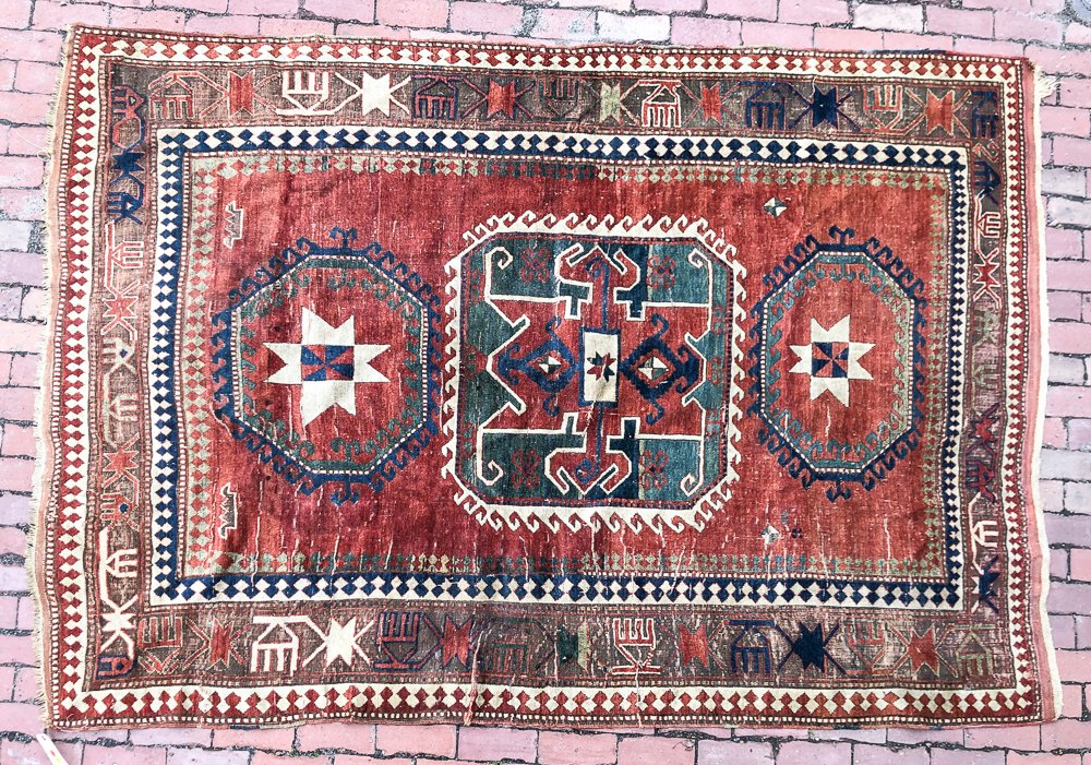 ANTIQUE LORI ORIENTAL AREA RUG: 6' x 8' 6"