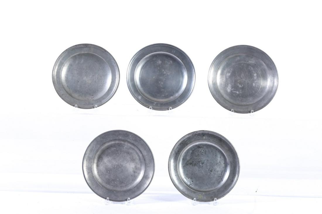 (5) AUSTIN, BARNS, GRISWOLD etc PEWTER PLATES: Thomas Townsend (London), Ashbil Griswald (Meriden CT), Blakeslee Barnes (Philadelphia) Richard Austin (Boston). and anonomous. 8 inches (and under)