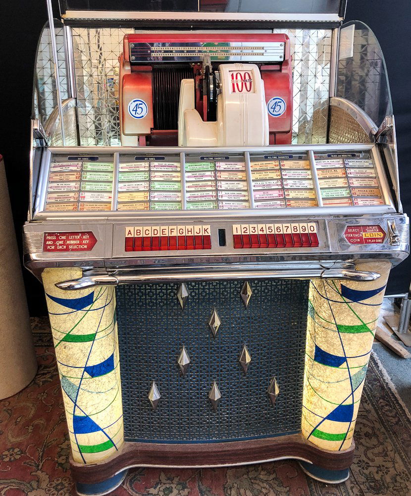 SEEBURG 100 SELCT O MATIC JUKEBOX (1 of 19)