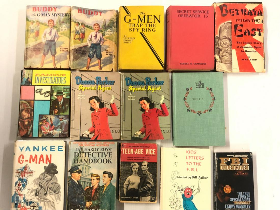 (13) FBI RELATED BOOKS (1 of 3)