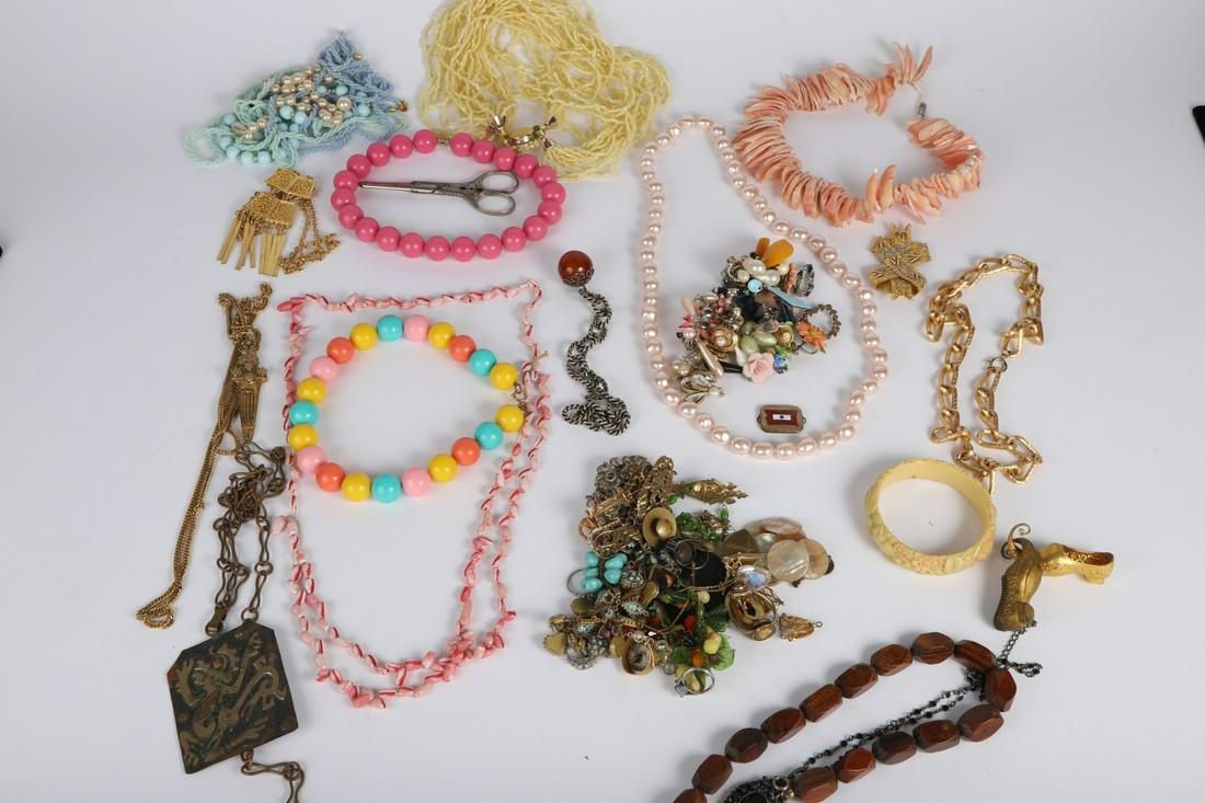 LARGE GROUP of VINTAGE COSTUME JEWELRY: including beads, earrings, bracelets, etc