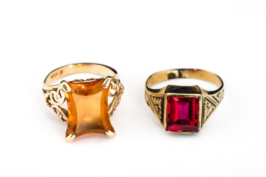 (2) 10K GOLD RINGS: size 7, 7.5. 5.8 dwt.