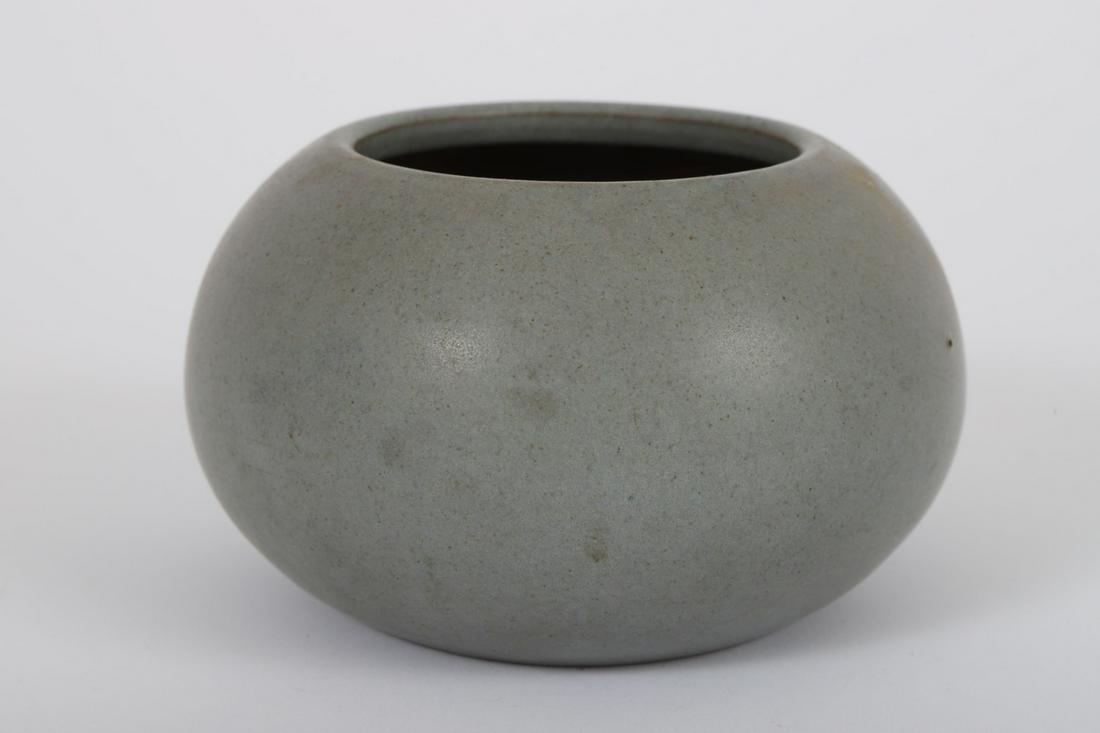 MARBLEHEAD POTTERY VASE: 3 1/8 inches. Stamped under base. Note: Harriett Bull’s collection of early Marblehead Pottery comes from family members directly connected to the Devereux House Sanitarium in Marblehead where Marbl