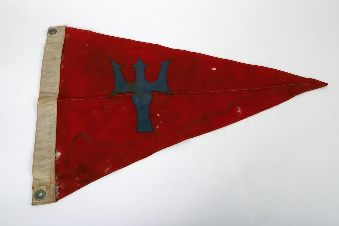 MARBLEHEAD BOAT BURGEE “TRIDENT”: 18 x 27 inches