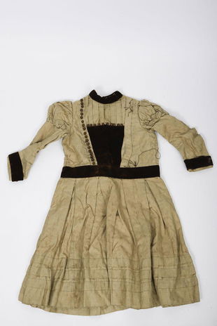 60s Velvet Tapestry Dress Aug 14 2018 Fun Fabulous Finds