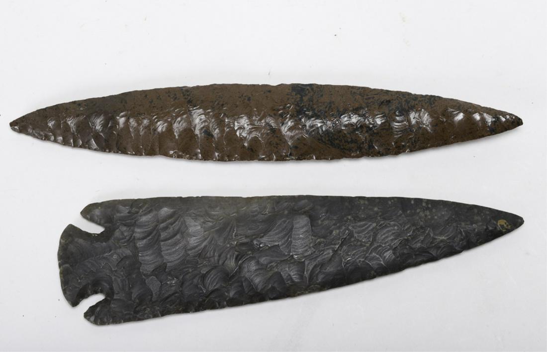 (2) NATIVE AMERICAN HARD STONE SPEAR POINT & KNIFE: Sharp edged cutting tool. Hard glass like stone. 8 3/4 inches (and under)