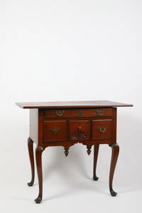 CT River Valley Queen Anne Low Boy c1740-1755