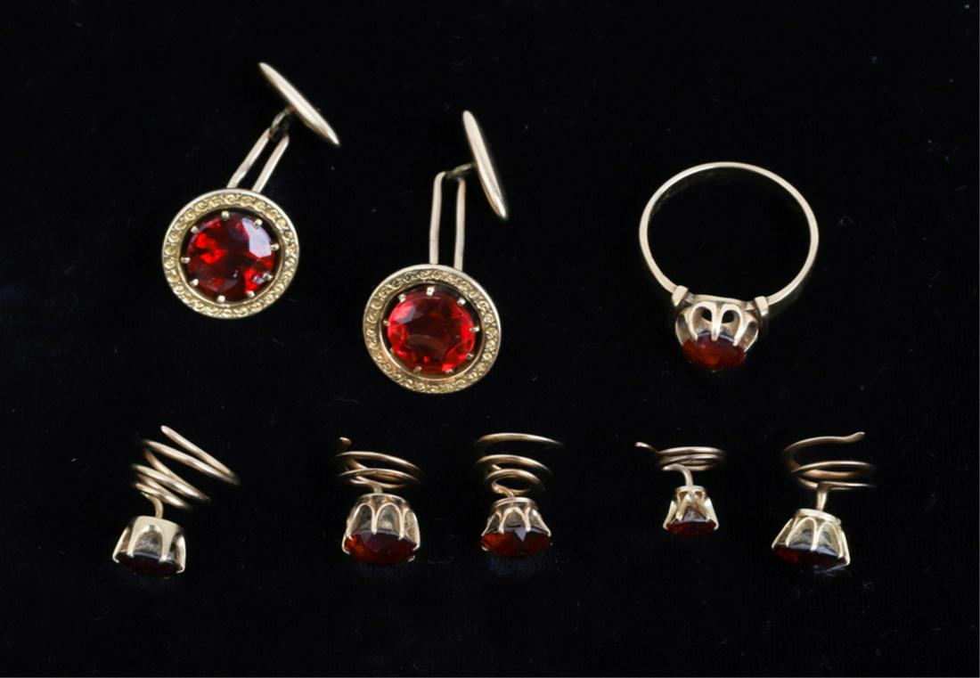 14k ROSE GOLD RING and STUD & CUFFLINK SET c1880: Pair of garnet cufflinks beautifully prong set with engraved bezel. (5) piece stud set and coordinating ring. 18.1 dwt