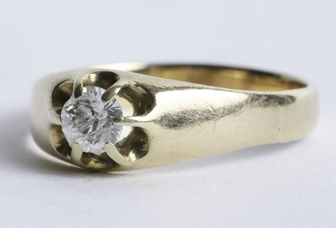 14k GOLD DIAMOND ENGAGEMENT RING: 1/8 Ct diamond. Size 9 1/2. 2.5 dwt.