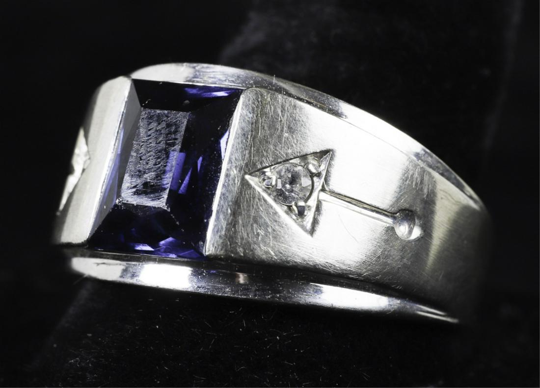 14k WHITE GOLD SAPPHIRE & DIAMOND MEN'S RING: Size 11 1/2. 4.6 dwt.