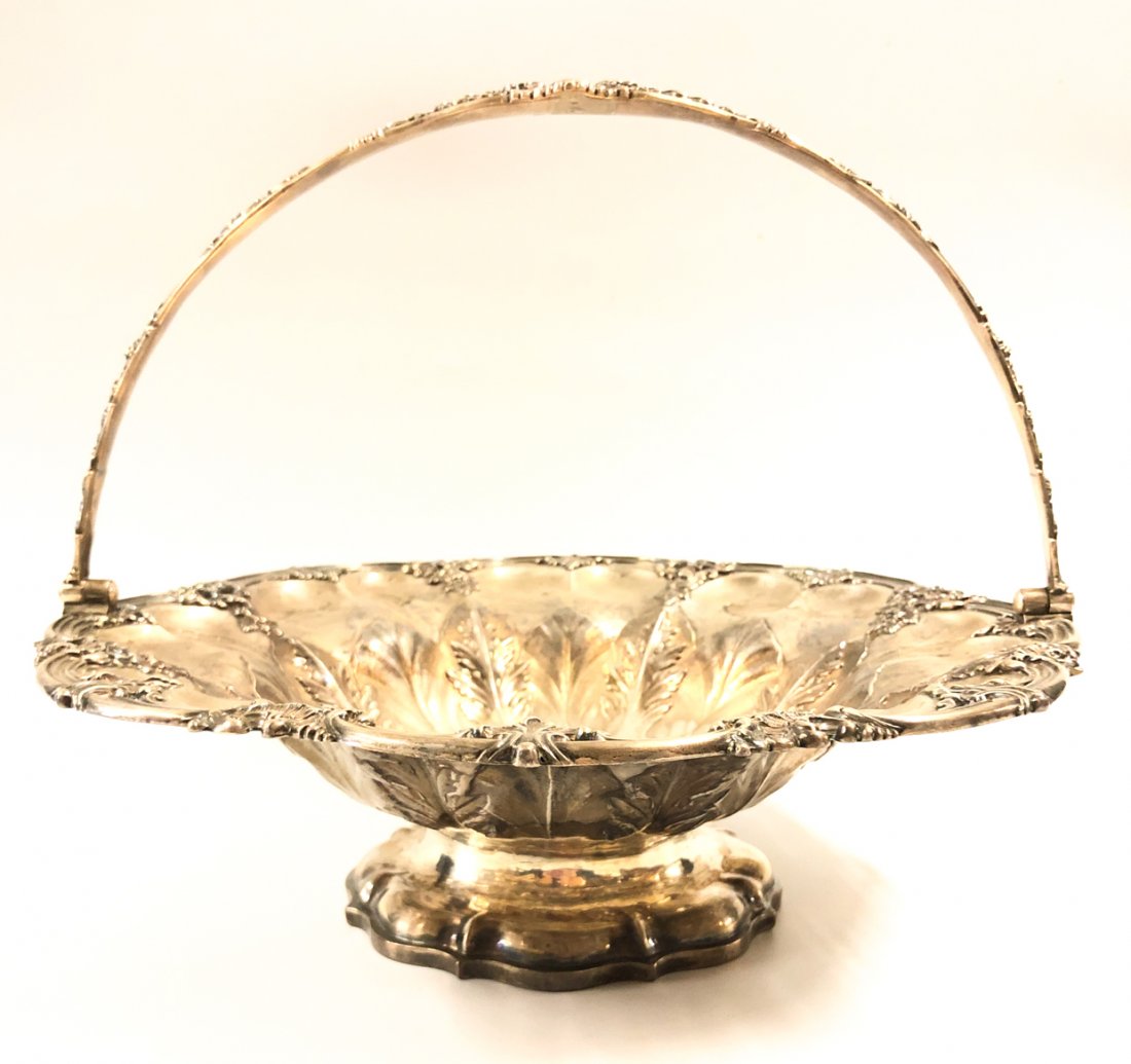 ENGLISH STERLING SILVER SWING HANDLE BASKET (1 of 13)