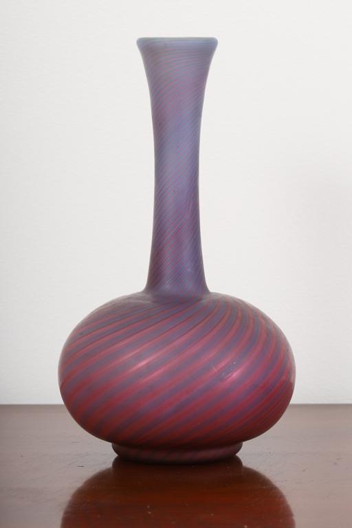 ART GLASS BOTTLE VASE (1 of 5)