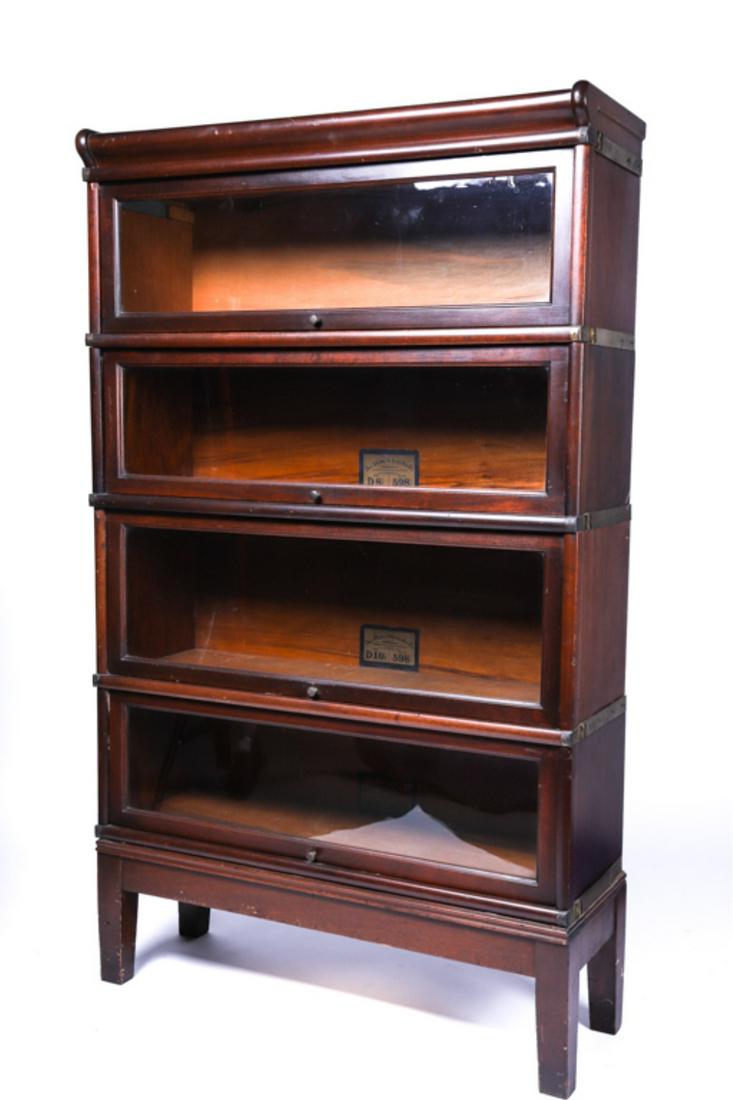 GLOBE WERNICKE WALNUT SECTIONAL BOOKCASE (1 of 6)