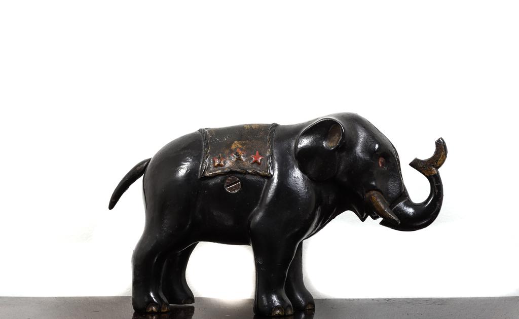 CAST IRON MECHANICAL ELEPHANT THREE STARS BANK (1 of 8)