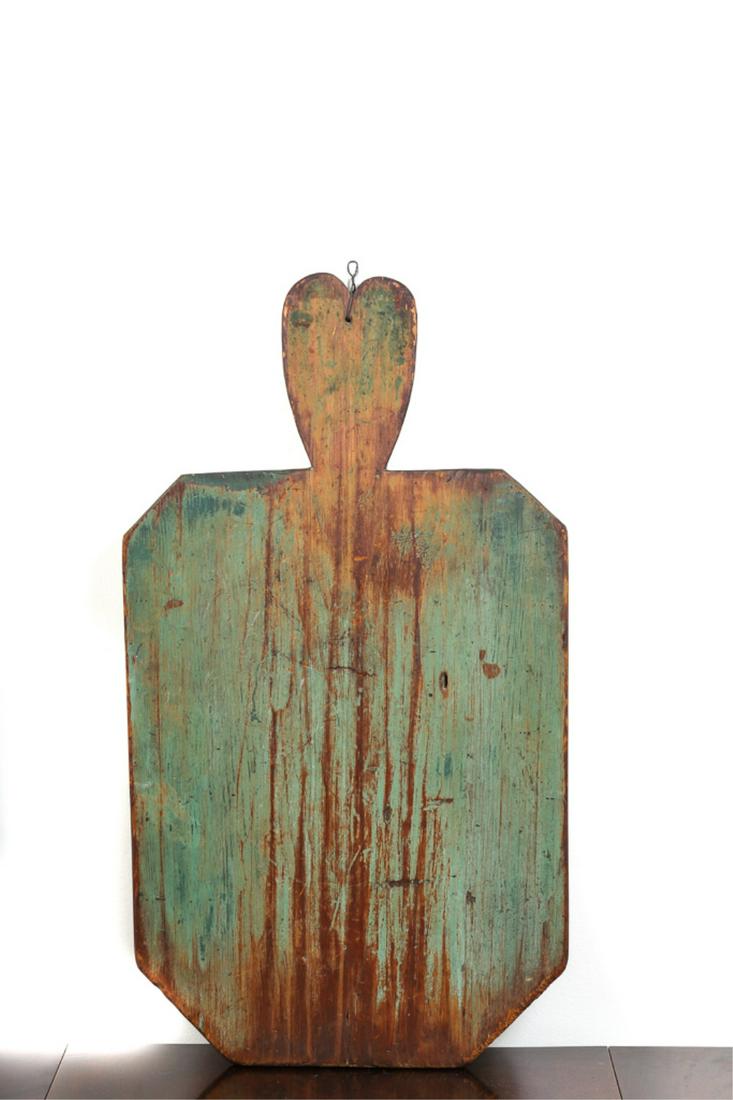 LARGE WOODEN HEART HANDLED PEEL IN GREEN WASH (1 of 5)