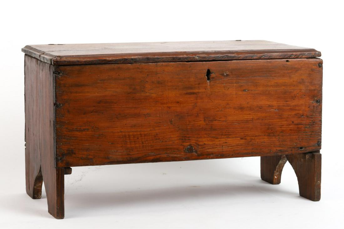 DIMINUTIVE HARD PINE (6) BOARD CHEST: Molded lid with snipe hinges, till and boot jack ends. 14 1/2 x 25 x 12 inches.