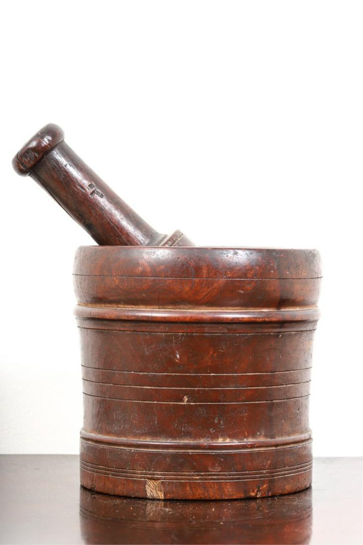 LIGNUM VITAE MORTAR & PESTLE (1 of 7)