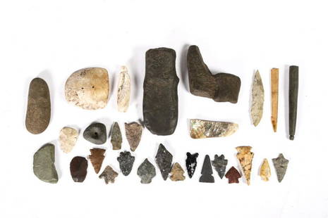 OVER (25) NATIVE AMERICAN INDIAN TOOLS: Including: Projectile points, plummet, weight, worked shell labeled Covington, nacre (earring ?), wood spear tip etc