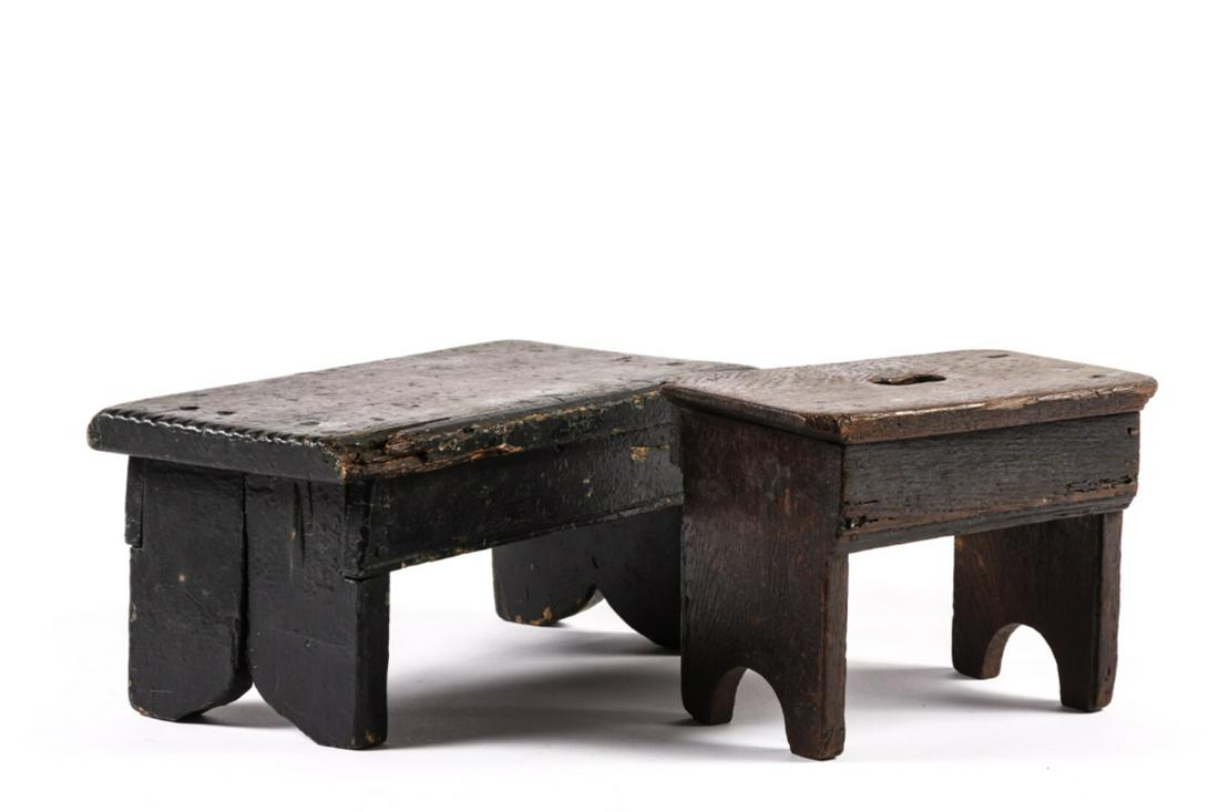 (2) CUTE CRICKETS w MOLDED APRONS & BOOTJACK ENDS (1 of 13)