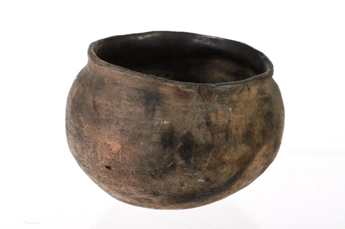UNGLAZED NATIVE AMERICAN INDIAN BOWL (1 of 4)