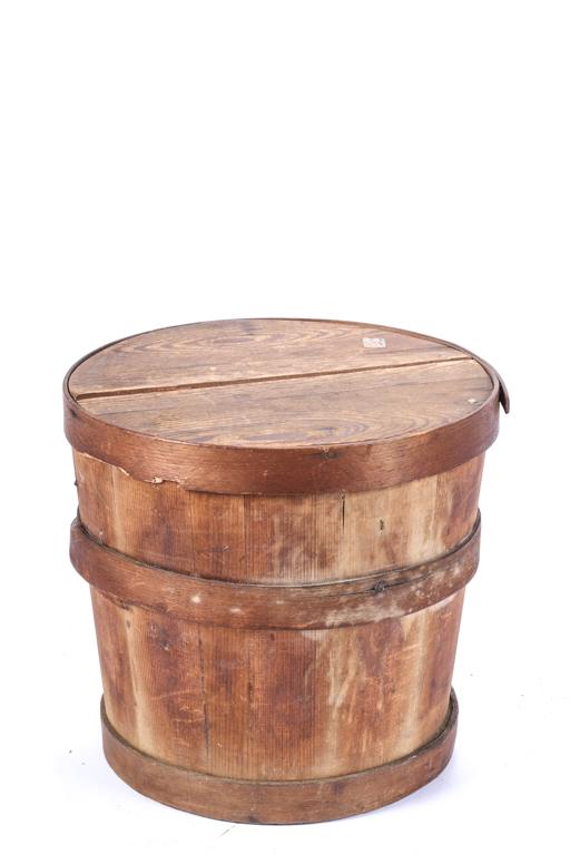 COVERED SHAKER SUGAR BUCKET (1 of 7)
