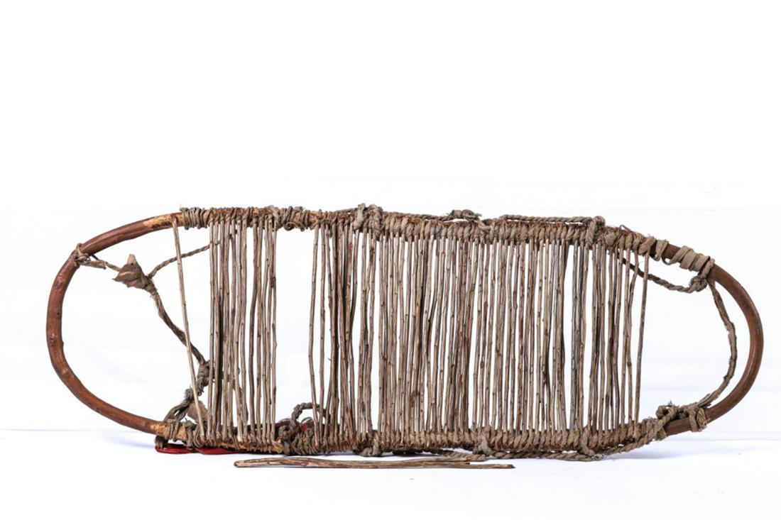 NATIVE AMERICAN INDIAN PAPOOSE FRAME?: Bent wood and twigs bound by linen. 26 x 8 inches.