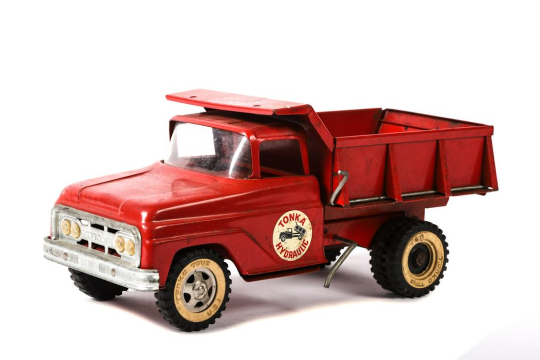 TONKA TOYS TONKA HYDRAULIC DUMP TRUCK (1 of 12)