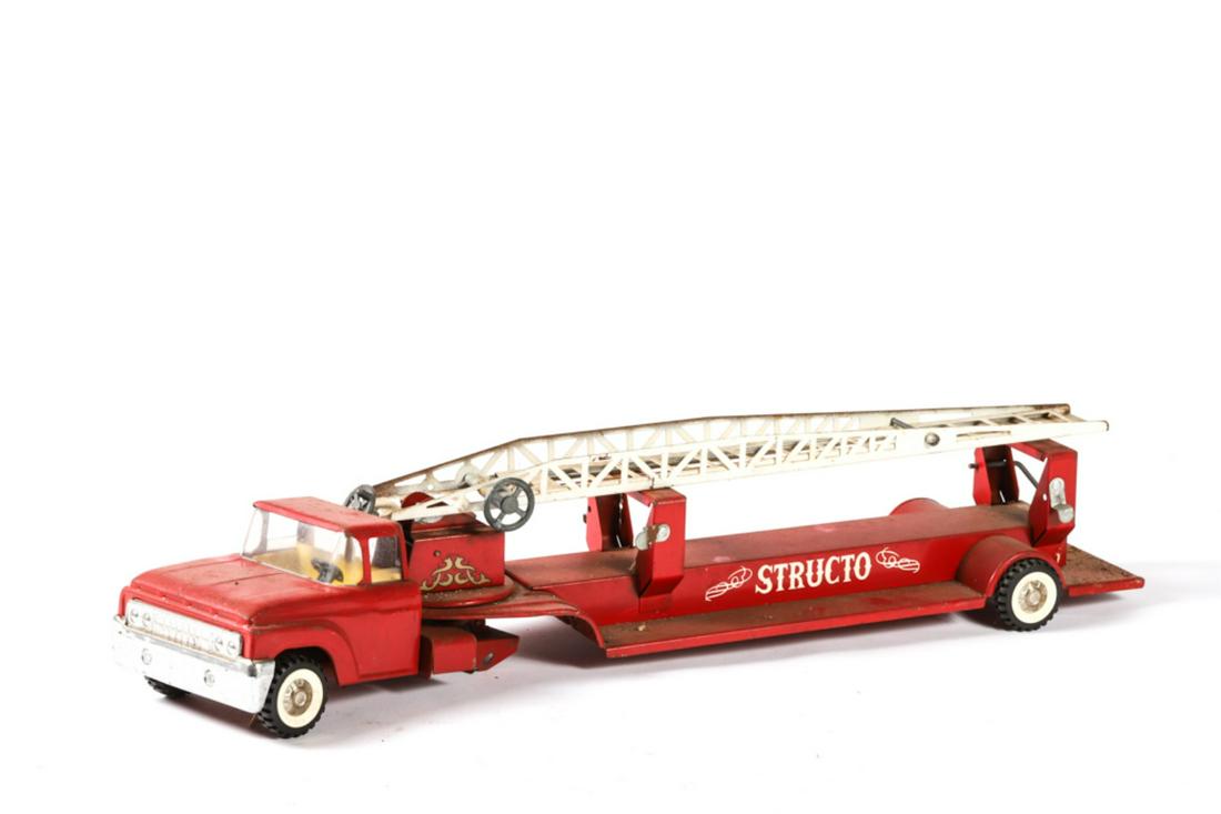 STRUCTO TOY HOOK AND LADDER FIRETRUCK etc (1 of 13)