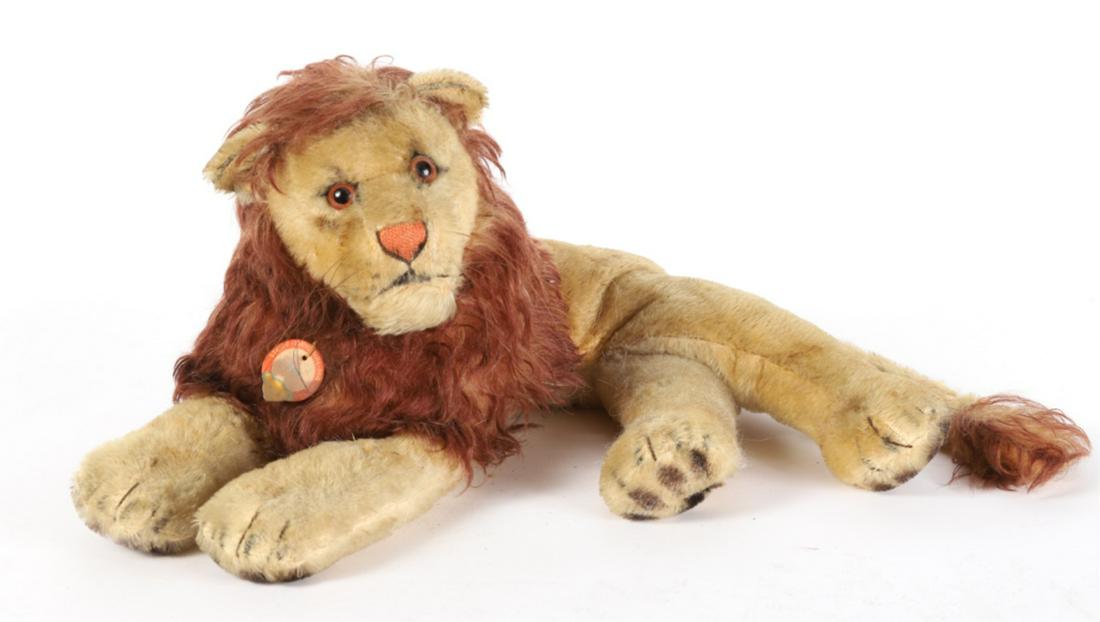 1950'S - 1960'S STEIFF "LEO" LION: Original tag. 15 inches (not including tail)