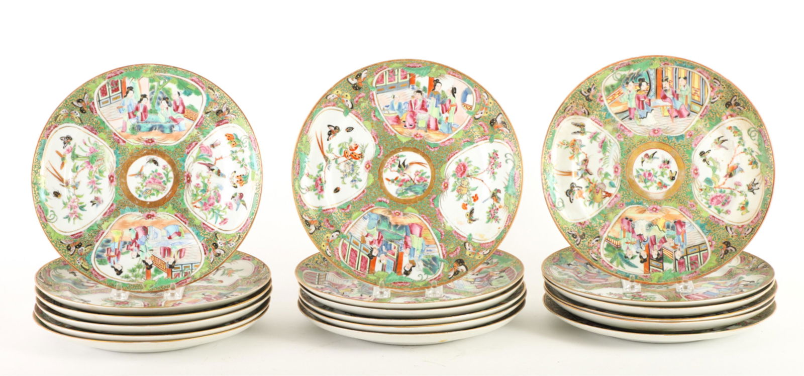 (18) ROSE MEDALLION PLATES (1 of 6)