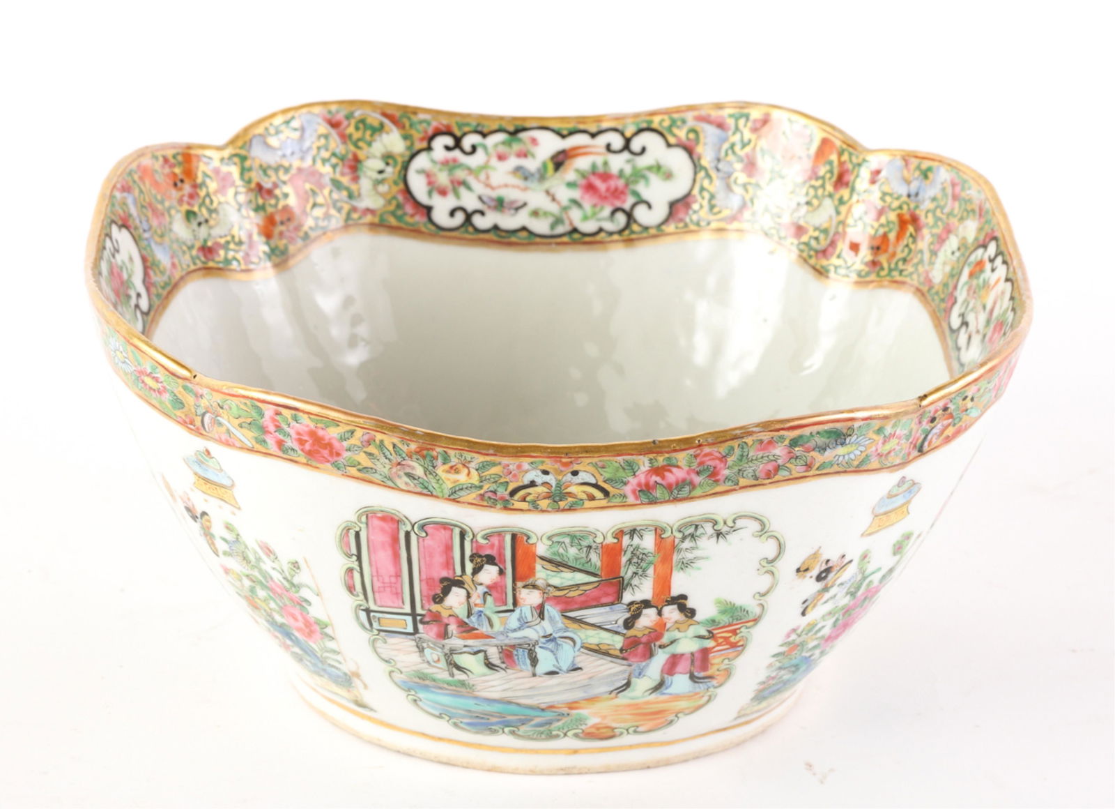 (19th c) FAMILLE ROSE BOWL with INTERIOR BAT RIM (1 of 9)