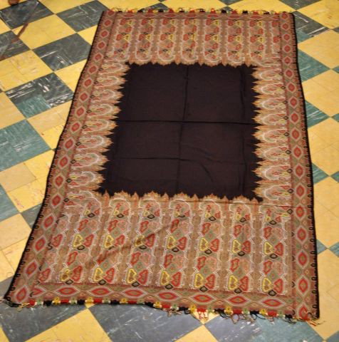 Paisley design fabric table covers with great col: Paisley design fabric table covers with great colors